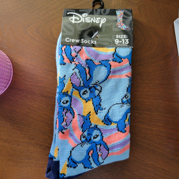 2 Pair Disney Lilo & STITCH Crew Socks Mens / Womens - Size 9-13 - Picture 5 of 5